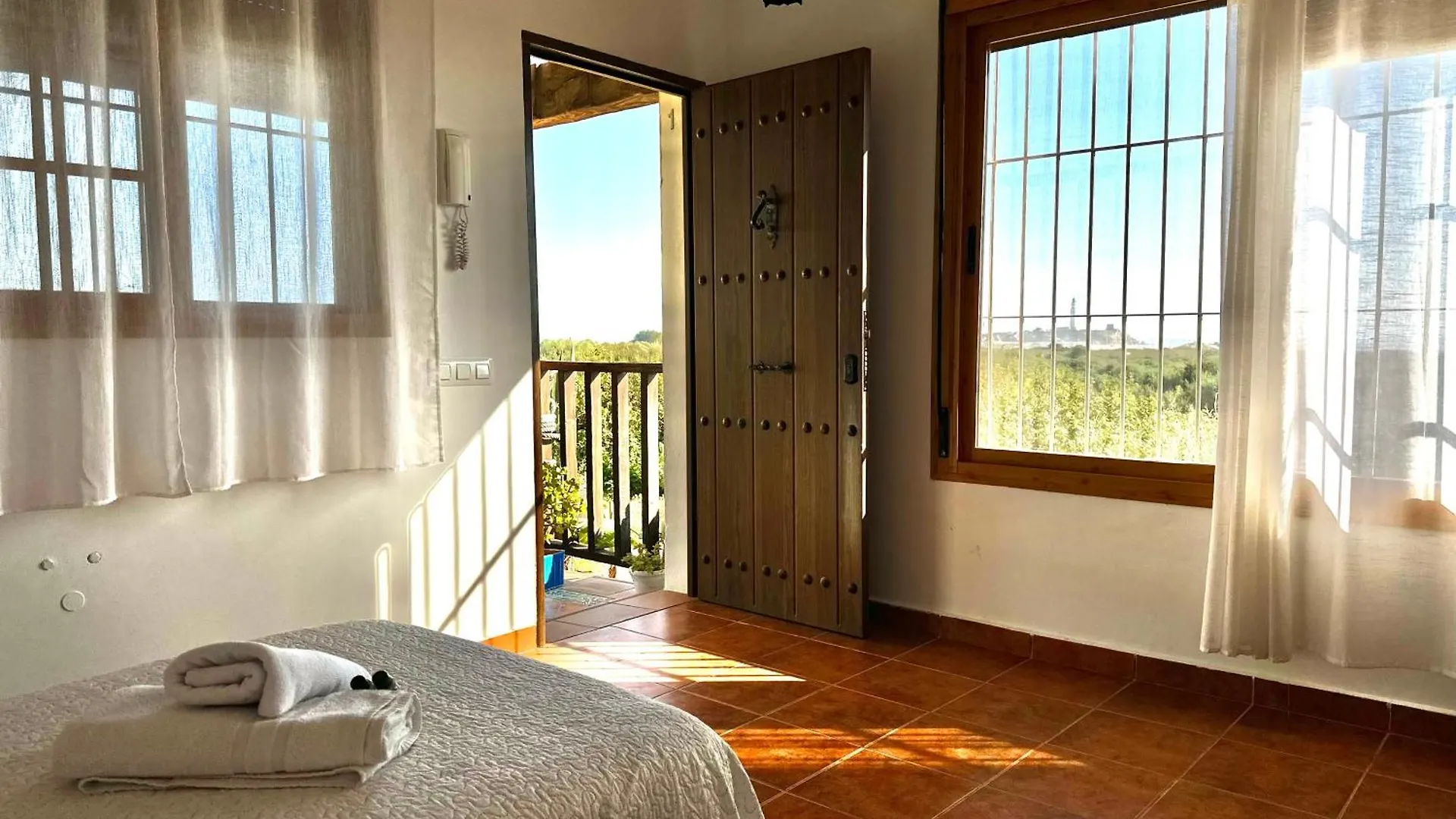 Pensjonat Hotel Vista Al Faro Zahora